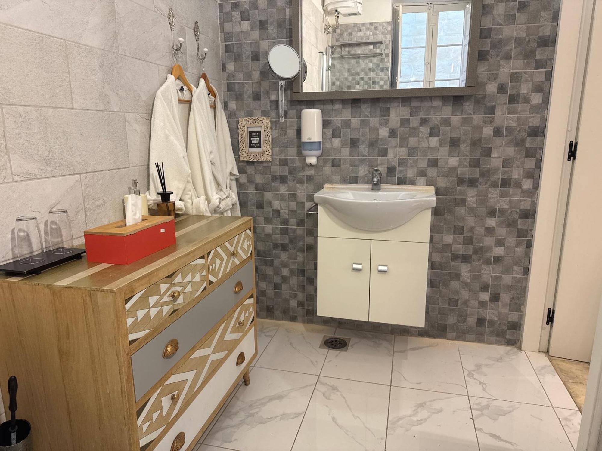 Bebirgu Palazzino Luxury 2 Jacuzzi To Share Apartment ภายนอก รูปภาพ