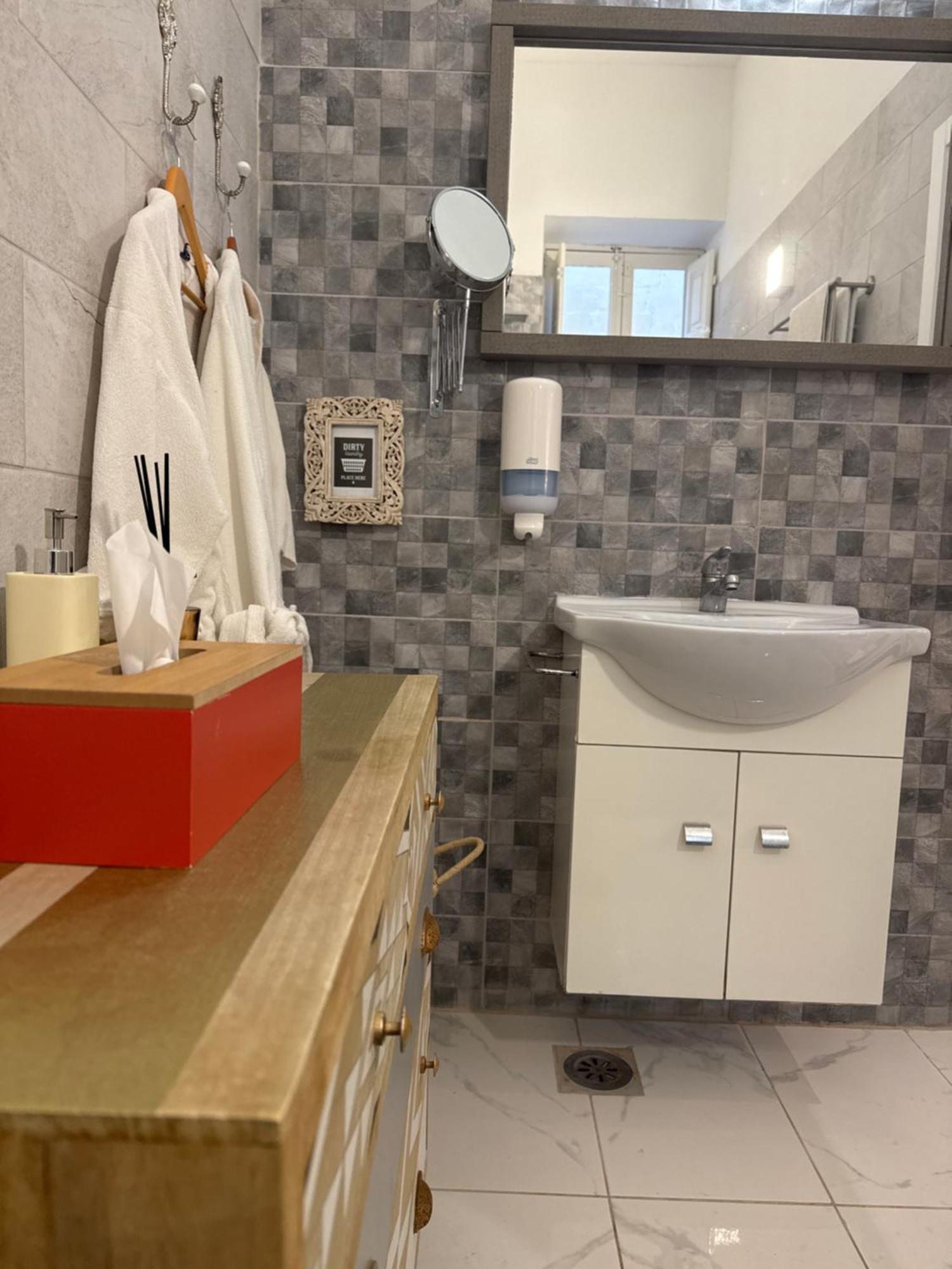 Bebirgu Palazzino Luxury 2 Jacuzzi To Share Apartment ภายนอก รูปภาพ